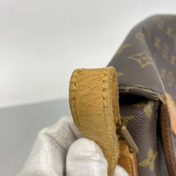 LOUIS VUITTON Brown Monogram Shoulder Bag - Picture 15 of 16